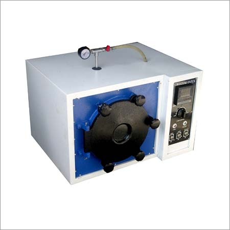 Vacuum Oven