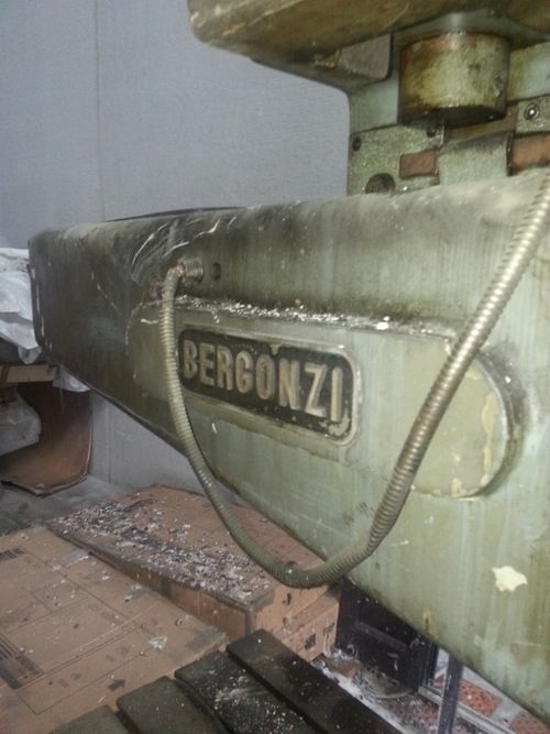 Bergonzi Metal Drill Machine