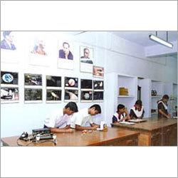 Physics Laboratory Furniture