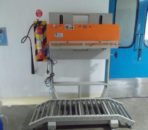 Pneumatic Sealing Machine