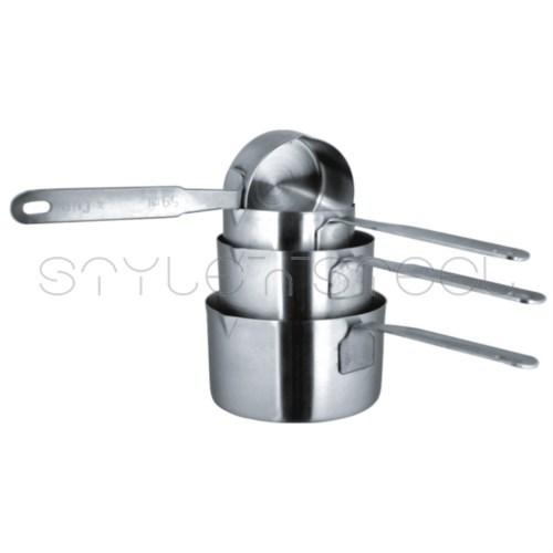 मापने वाला कप।