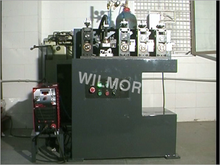 Pipe End Forming Machine