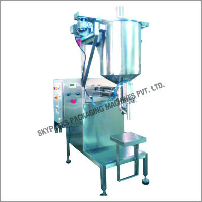 Semi Automatic Hot Chilly Pickle Filling Machine