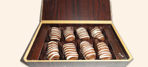 Chocolate Dipping Roll - Chocolate, 10x5 cm, Brown | Easy Dipping, Uniform Coating, Consistent Results
