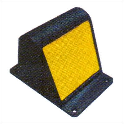 Road Median Marker