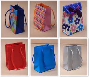 Customized Paper Bags 