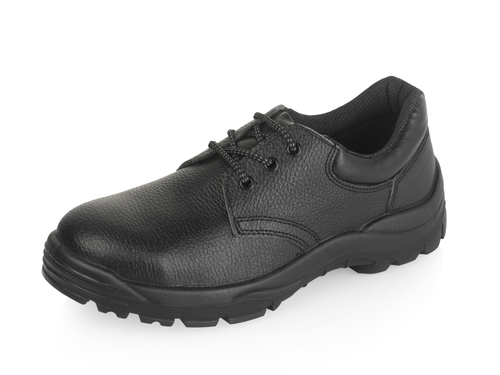 safety shoes for industrial worker