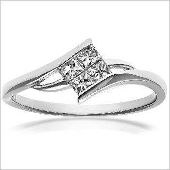 Diamond Solitaire Engagement Ring