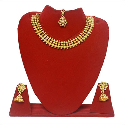Golden Jhumki Set