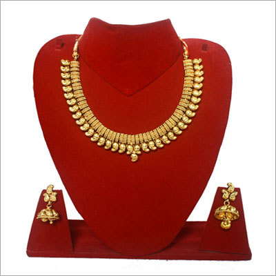 Mango Drops Gold Set Necklace