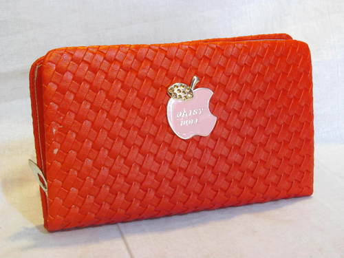 Red Clutches
