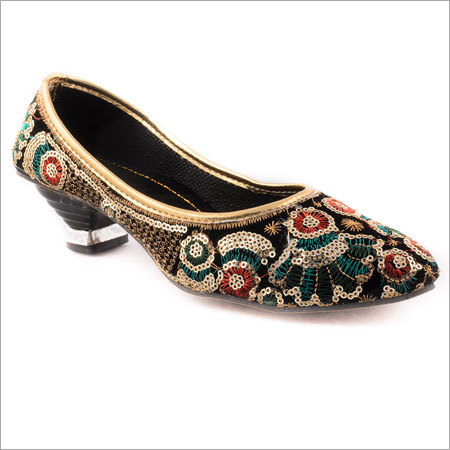 Ethnic Heels Belly