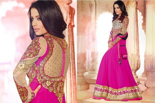 Fetching Anarkali Salwaar Kameez