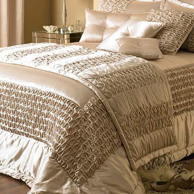 Duvet Cover Pintuck Design