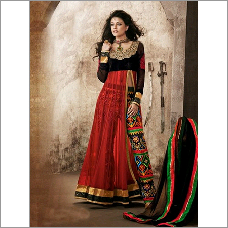 Beautiful Exclusive Designer Fancy Kameez