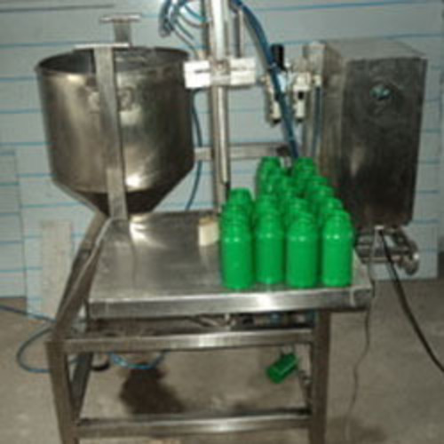 Automatic Liquid Filling Machine