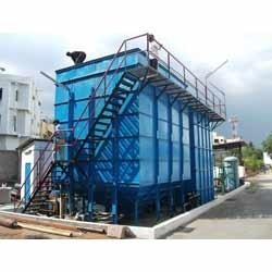 MBBR Sewage Treatment Plant - Steel & Plastic Material, 100-1000 mÂ³/day Treatment Capacity , 90-98% Efficiency, User-Friendly Design