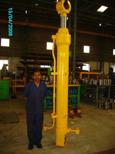Komatsu Excavator Hydraulic Cylinders