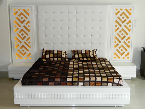 Elegant Wooden Bed