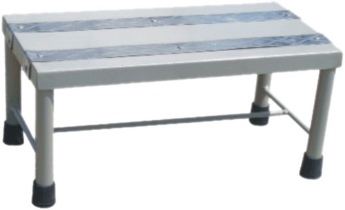 FOOT STEP - Steel Frame with Aluminum Strips, Gray Rubber Base | Non-Slip, Epoxy Powder Coated, 150 kg Capacity