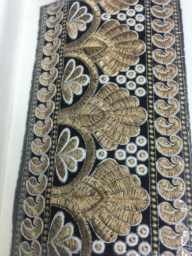 Embroidered work boarder