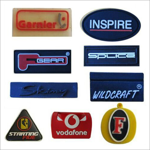 Garment Printed Labels - Rubber Material, Rectangle Shape, Attractive Designs with Perfect Color Combination , Water Resistance Feature