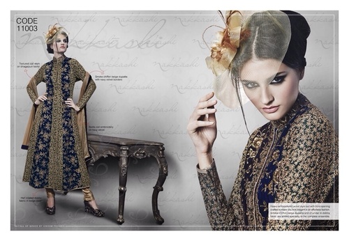 ELEGANT STYLE ICONIC DRESSES