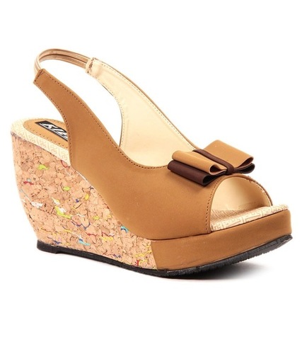 Kielz Beige Wedges Sandals