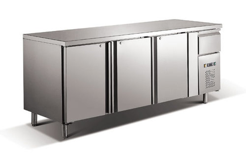 UNDERCOUNTER REFRIGERATOR