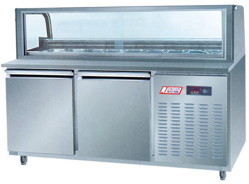UNDER COUNTER REFRIGERATOR WITH SALAD BAR