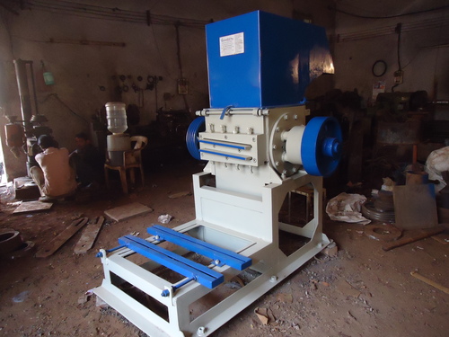 Plastic Waste Cutter Machine