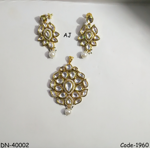 Kundan Pendant Sets