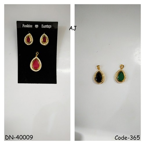Kundan Pendant Sets
