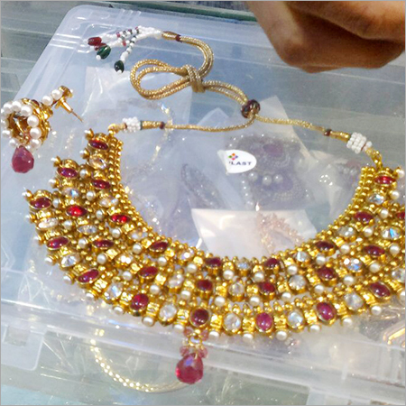 Artificial Necklaces