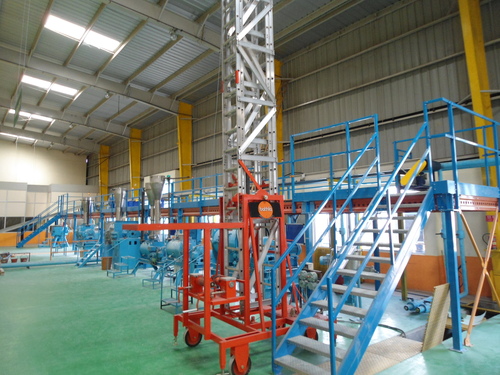 Industrial Roller Conveyors - Supreme Quality Materials | Extendable System High Durability Abrasion & Corrosion Resistance Less Maintenance