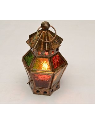 Tealight candle holder
