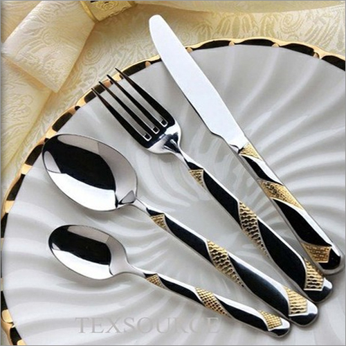 Handicraft TraysPlatesCutleries (1)
