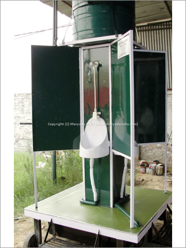 4 Seater Portable Urinals
