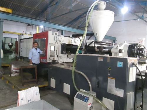 injection moulding 350 ton