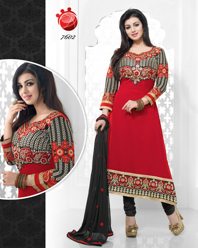Aayesha red or black suit