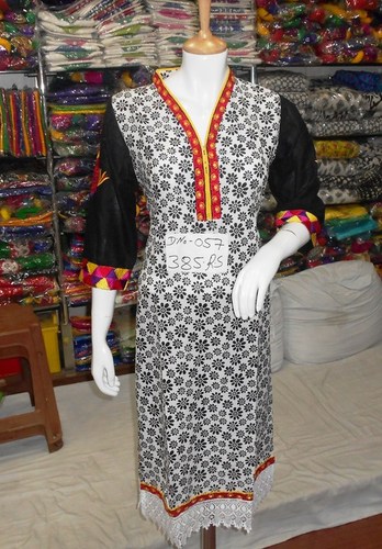 Black And White Kurti