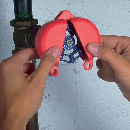 Gate valve lockout
