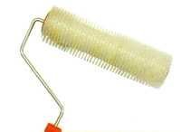 Spike Roller