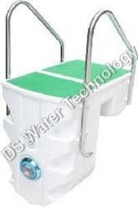 Integrative Swimming Pool Filter