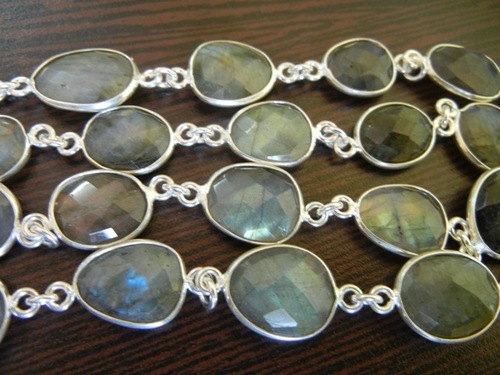 Necklaces Labradorite Silver Station Chain