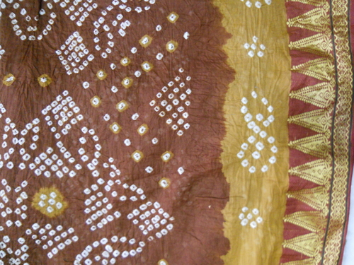 Brown And White Cotton Bandhej Saree