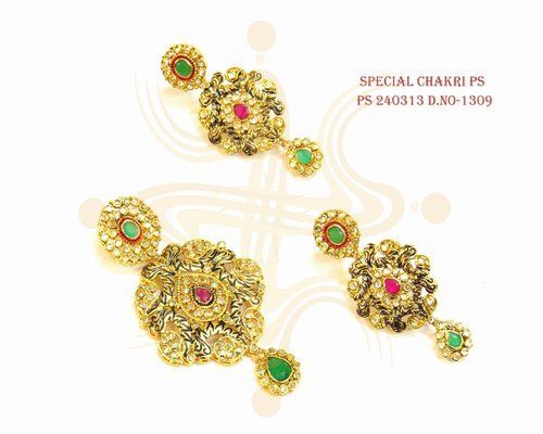 Polki Chakari Pendant Set