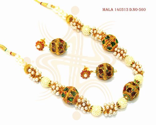 Exclusive Polki Mala Set