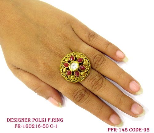 Fancy Finger Ring Gender: Women