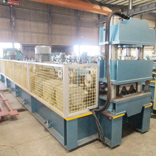 Guardrail Roll Forming Machine